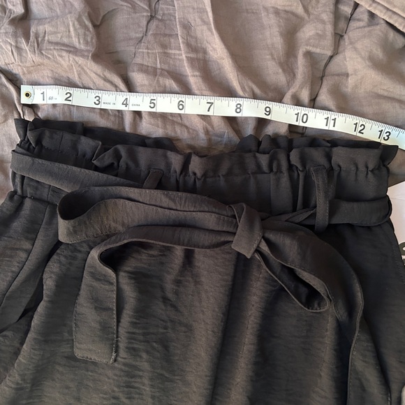 SO Paper Bag Taper Pant Black Small - Picture 3 of 5